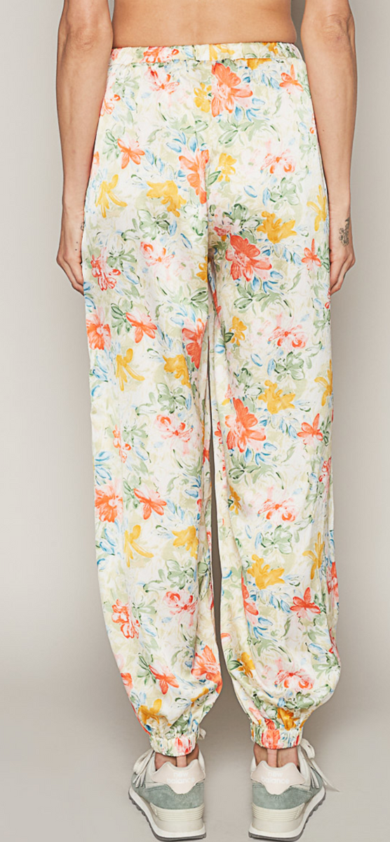 Pol Floral Pant – The Good Wolf Lifestyle Co