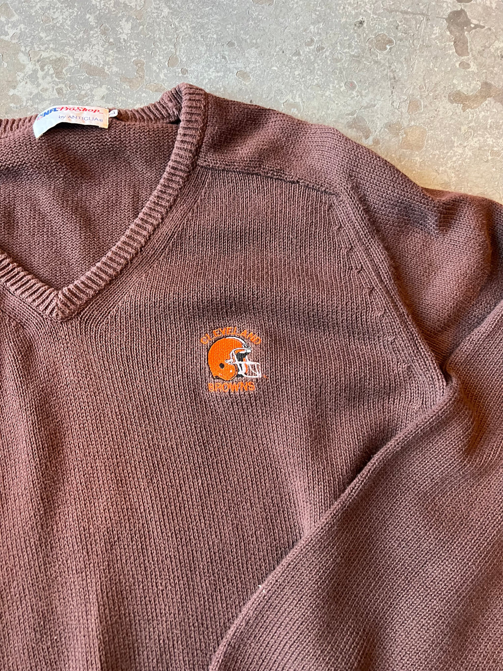 Vintage V-neck Cleveland Browns Sweater -M/L
