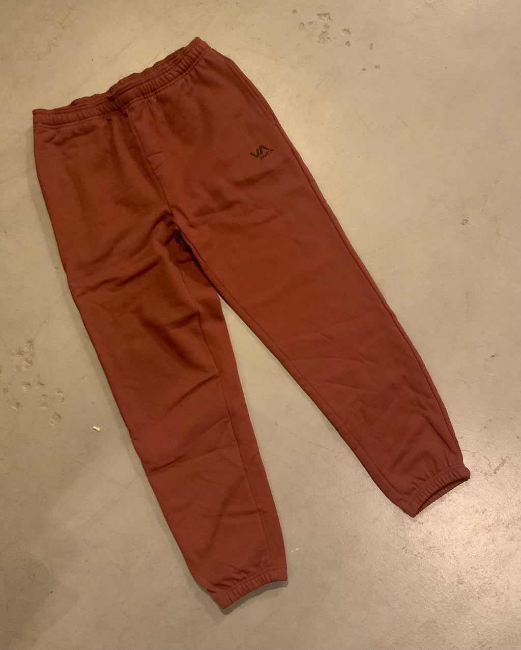 RVCA VA Essential Sweatpant-Maroon