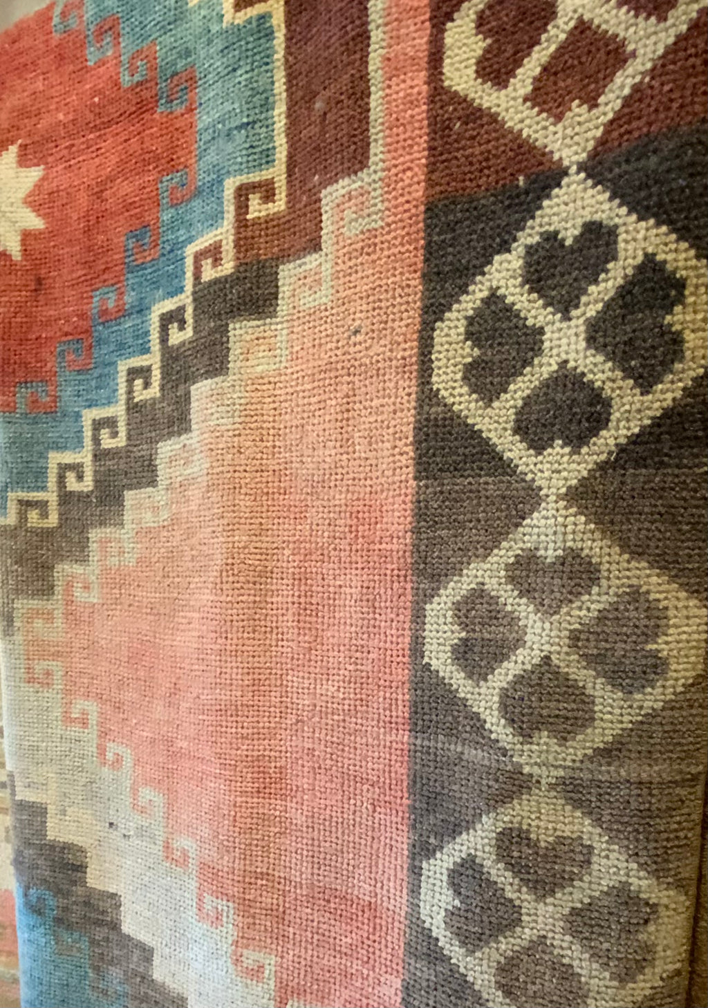 Dusty Rose Turkish Area Rug - 8'7" X 3'9"