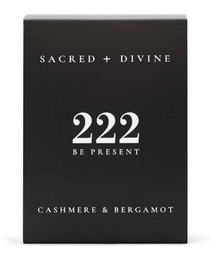 SACRED & DIVINE 222 BE PRESENT CANDLE