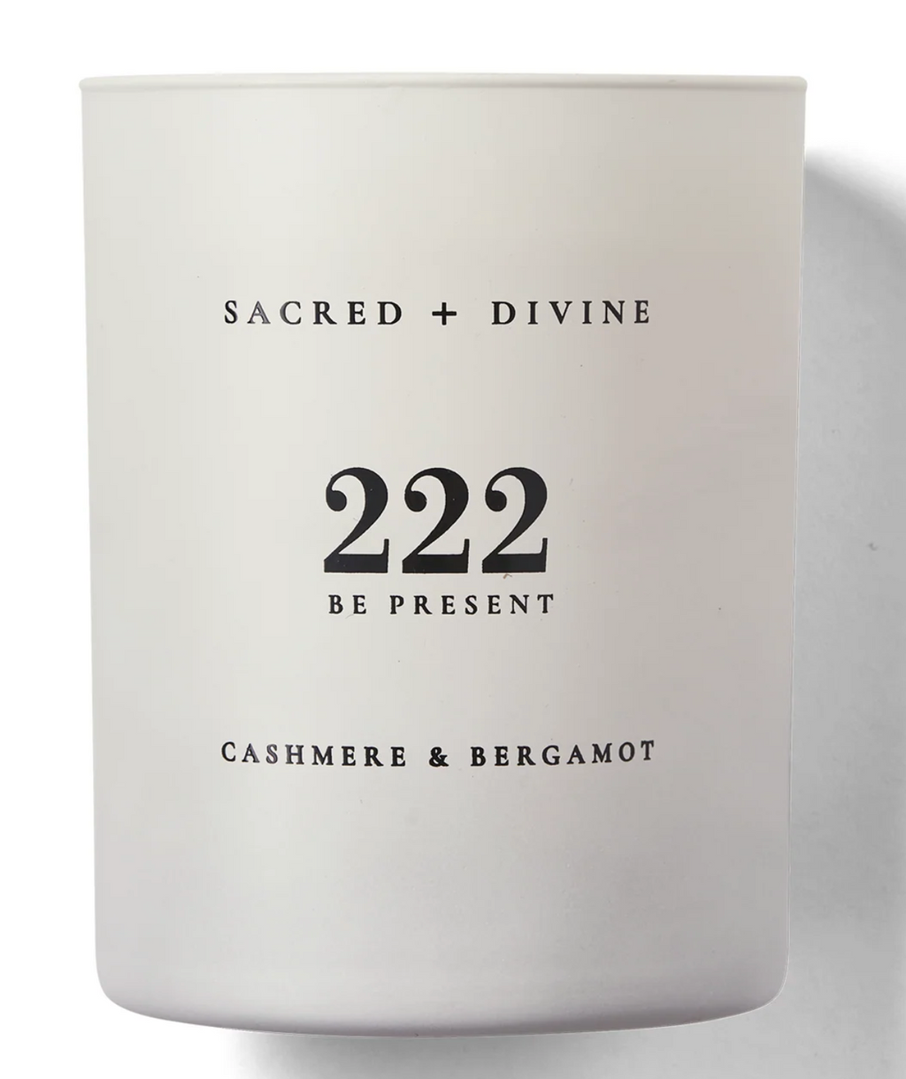 SACRED & DIVINE 222 BE PRESENT CANDLE