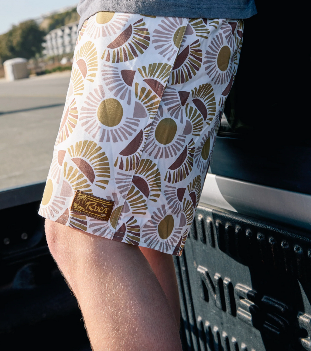 RVCA Exotica Elastic 2 Swim Trunk 16"