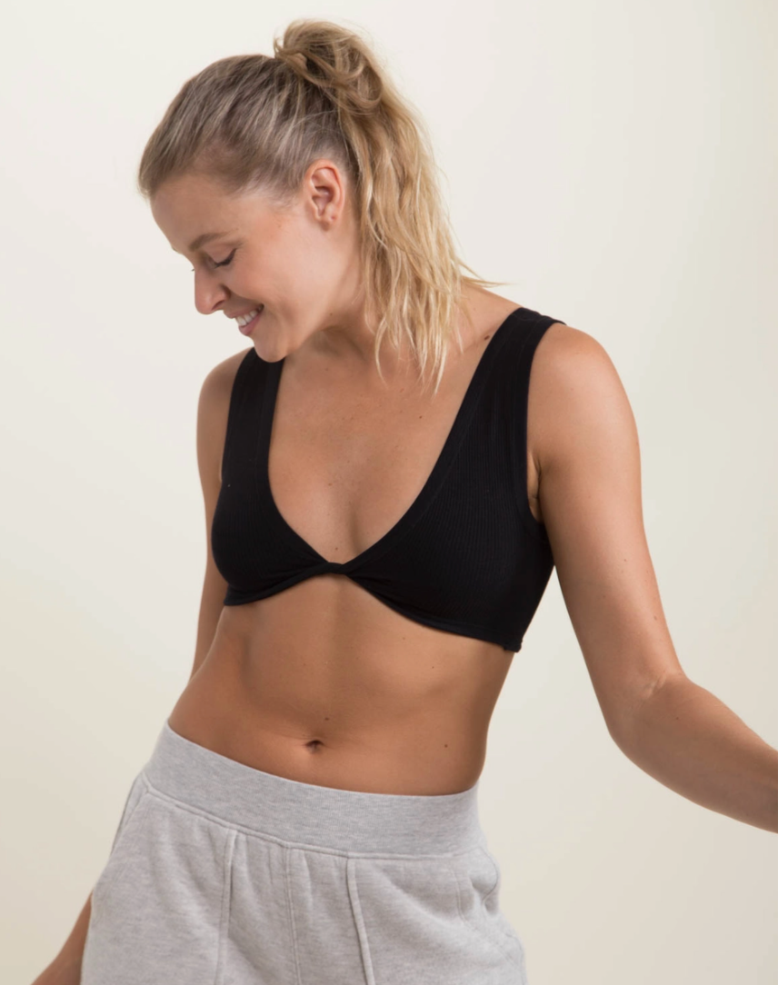 Ribbed Seamless Twist Front Bra – The Good Wolf Lifestyle Co