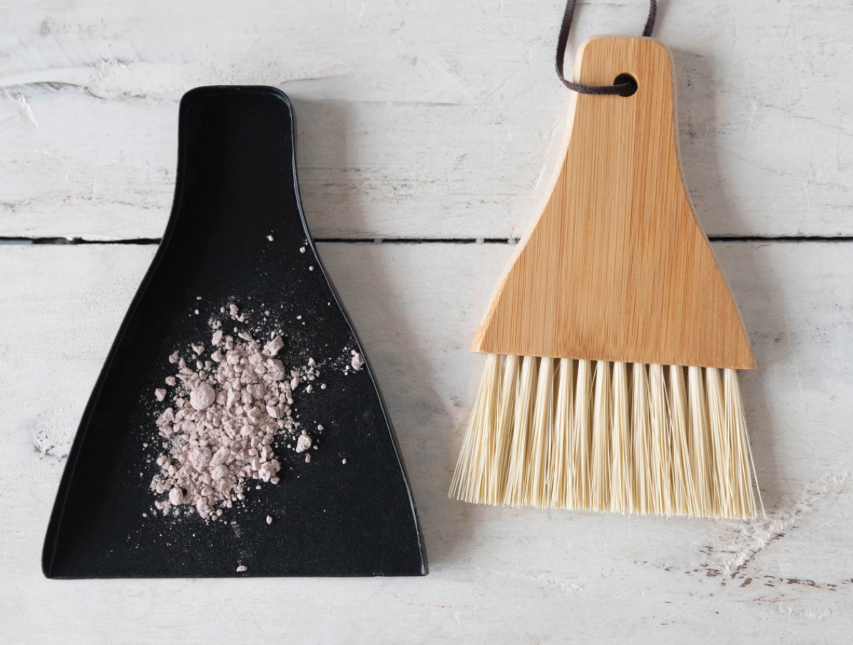 Broom & Standing Dust Pan